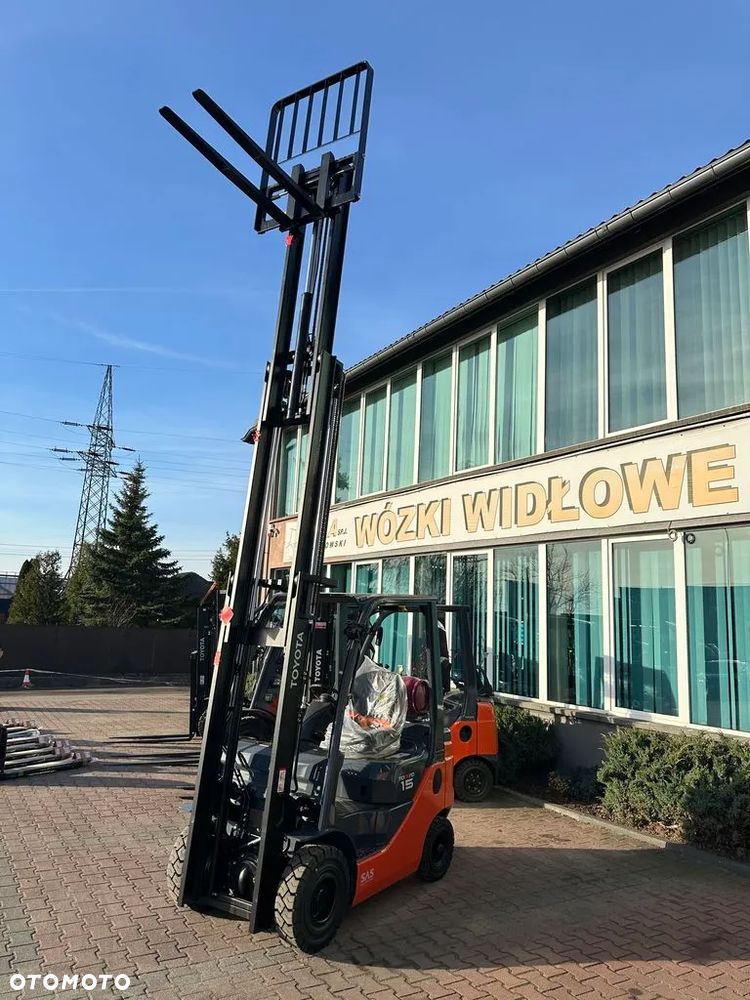 Toyota 02-8FGF15 - 4