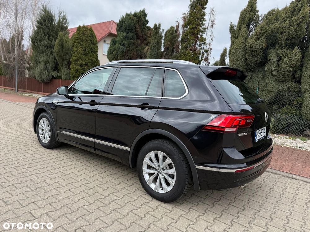 Volkswagen Tiguan - 19
