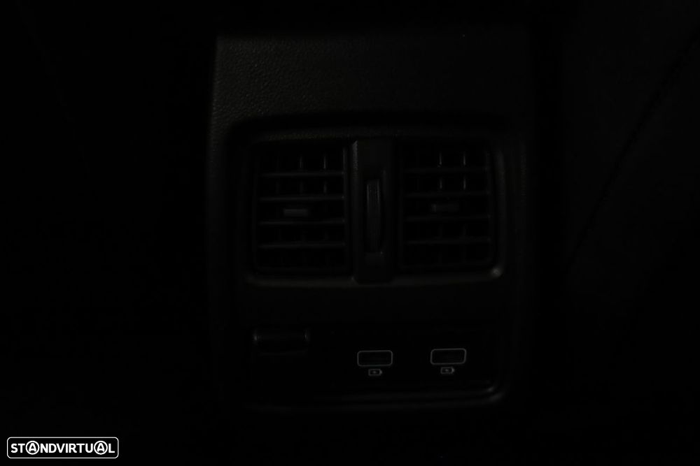 Renault Captur 1.0 TCe Techno Bi-Fuel - 25