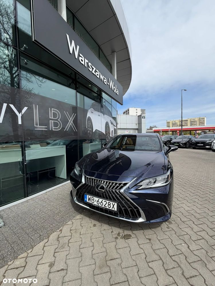 Lexus ES 300h Prestige - 2