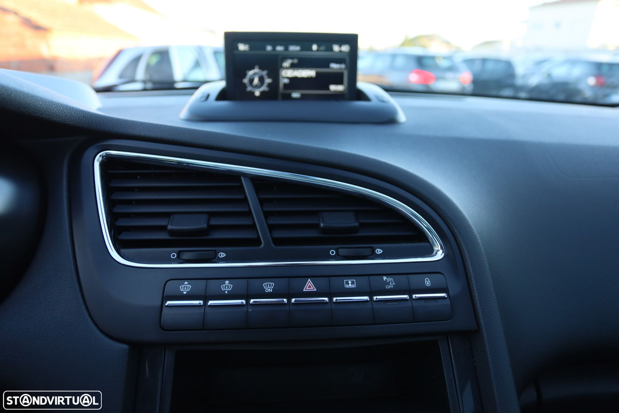 Peugeot 5008 1.6 BlueHDi Allure EAT6 J17 - 12