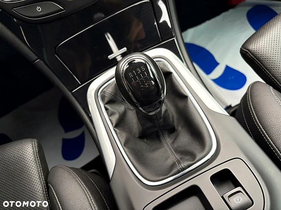 Opel Insignia - 33