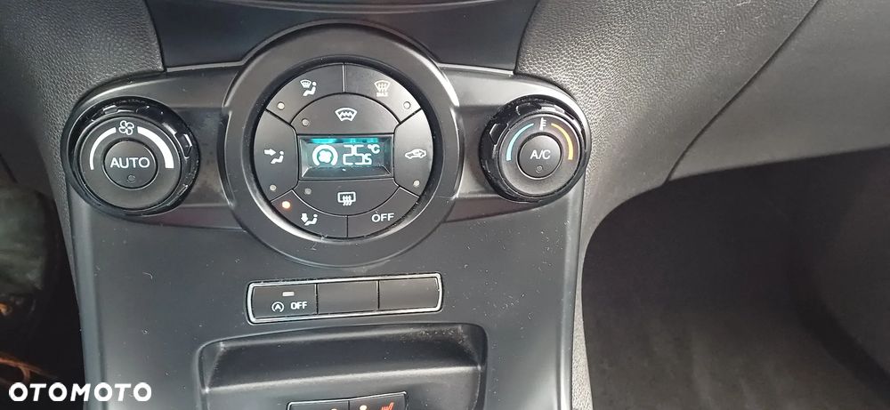 Ford Fiesta 1.0 EcoBoost S&S ST-LINE - 27