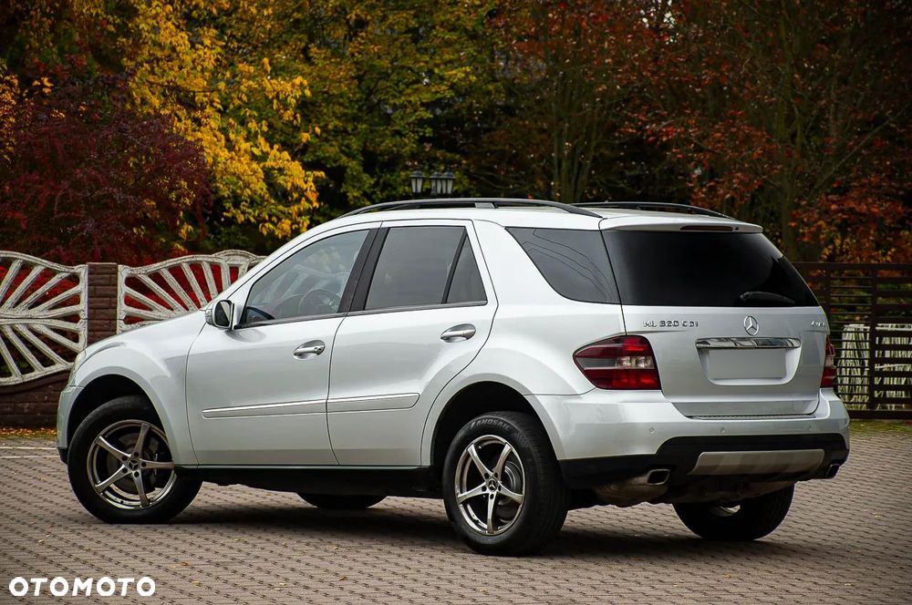 Mercedes-Benz ML - 20