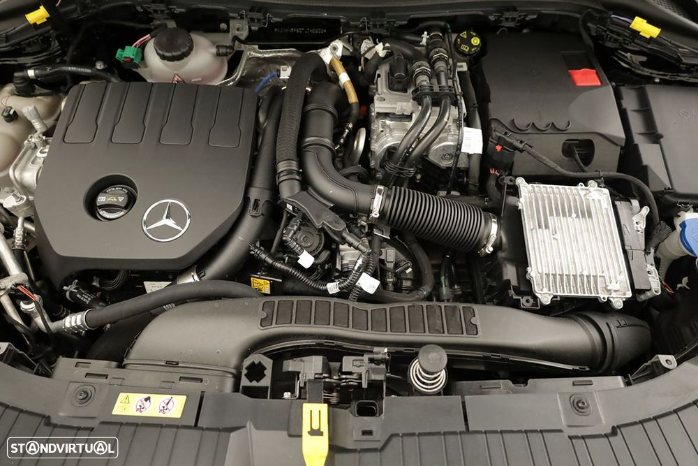 Mercedes-Benz GLA 250 e - 24