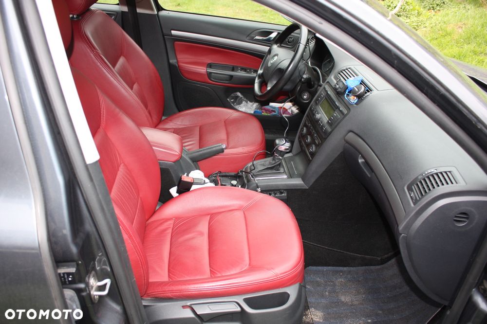 Skoda Octavia 2.0 TDI DPF DSG Laurin & Klement - 16