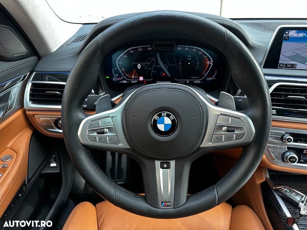 BMW Seria 7 730d xDrive MHEV - 24