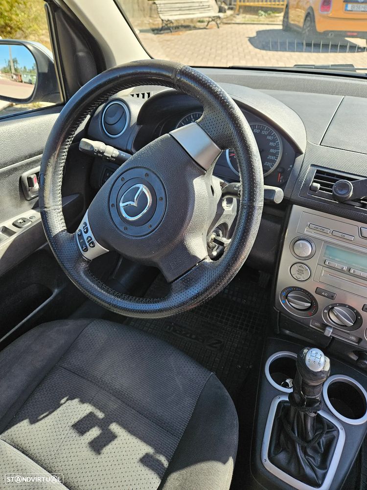 Mazda 2 - 10