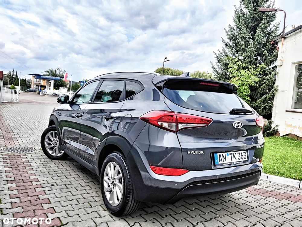 Hyundai Tucson blue 1.6 GDi 2WD Navi - 32