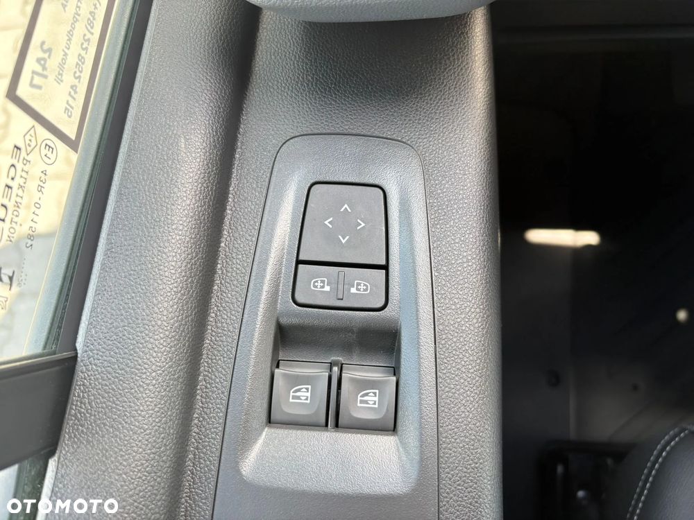 Renault Master Furgon RWD L4H3 170 KM - 12