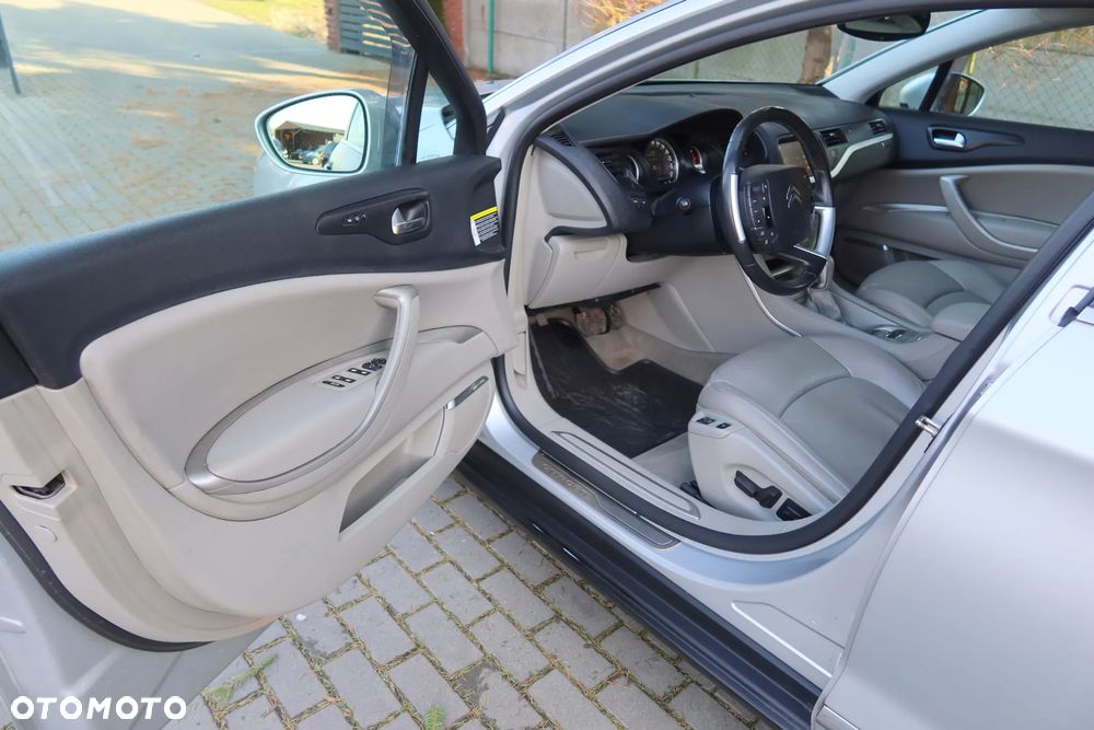 Citroën C5 HDi 165 FAP Exclusive - 6