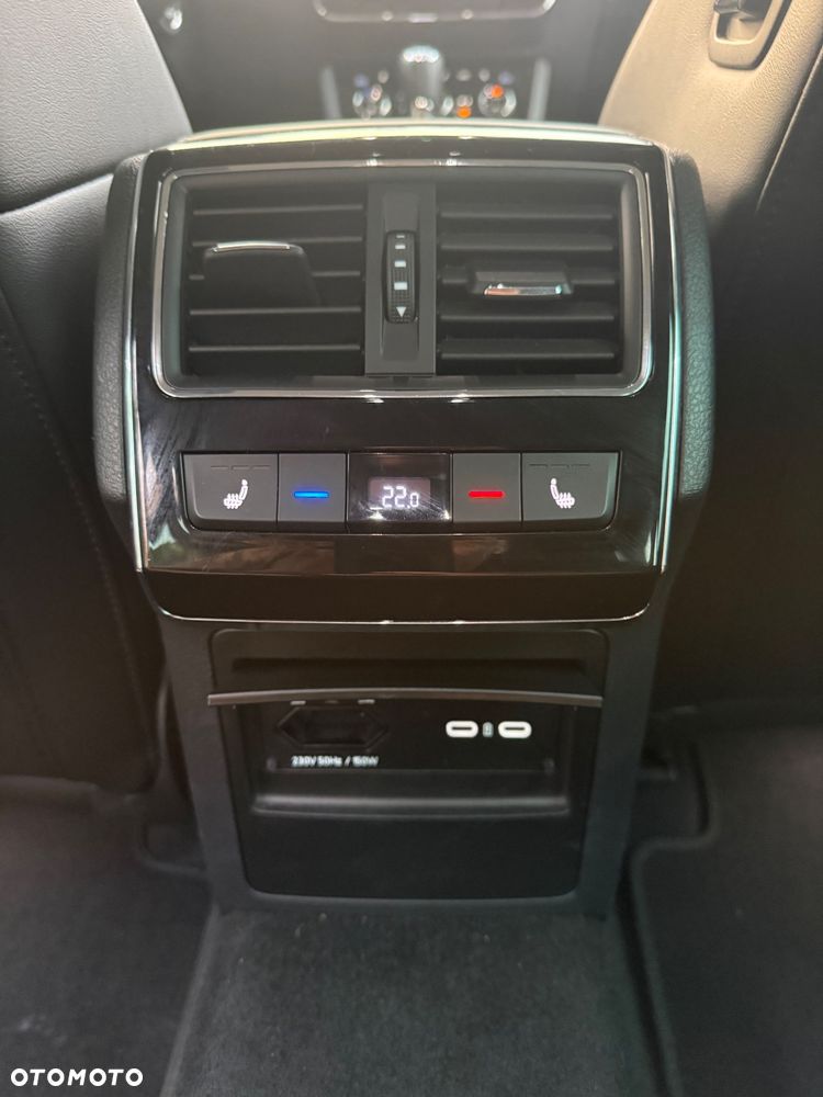 Skoda Superb 2.0 TDI SCR 4x4 Style DSG - 16