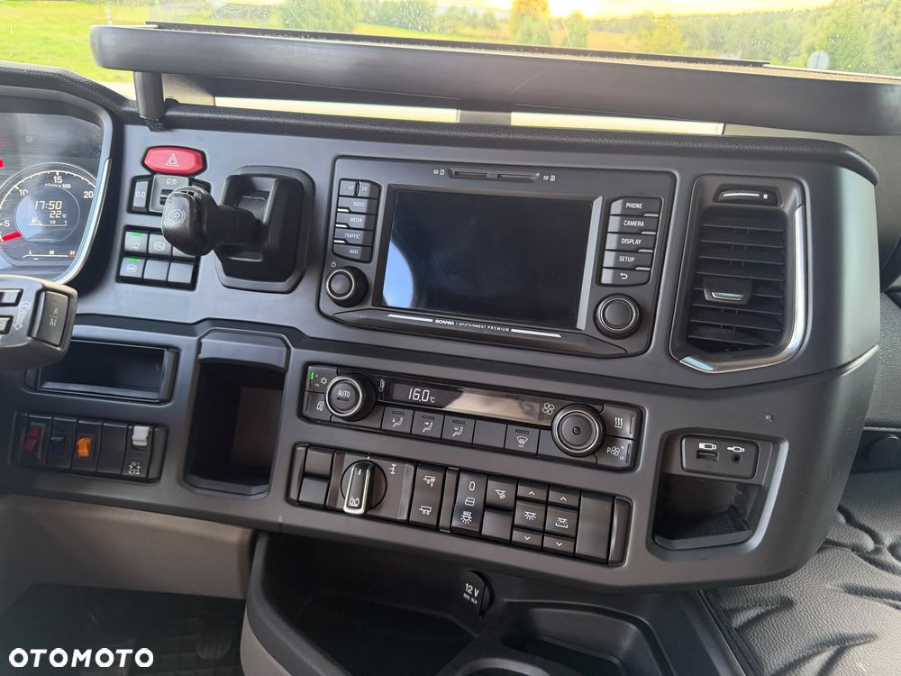 Scania R450//FULL LED//VIRTUAL COCKPIT//NAVI//ZABUDOWY//HYDRAULIKA//ALU FELGI//KRAJOWY// - 17