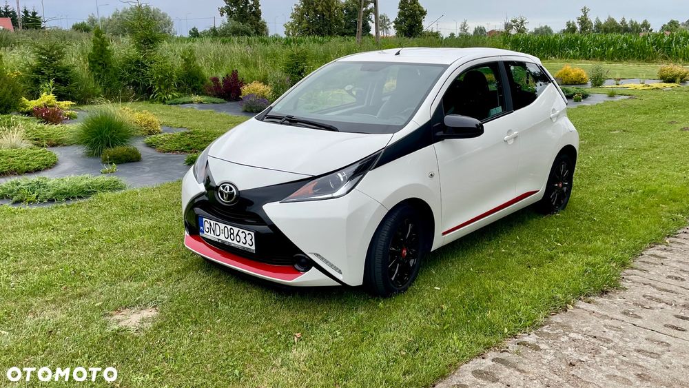 Toyota Aygo x-play - 5