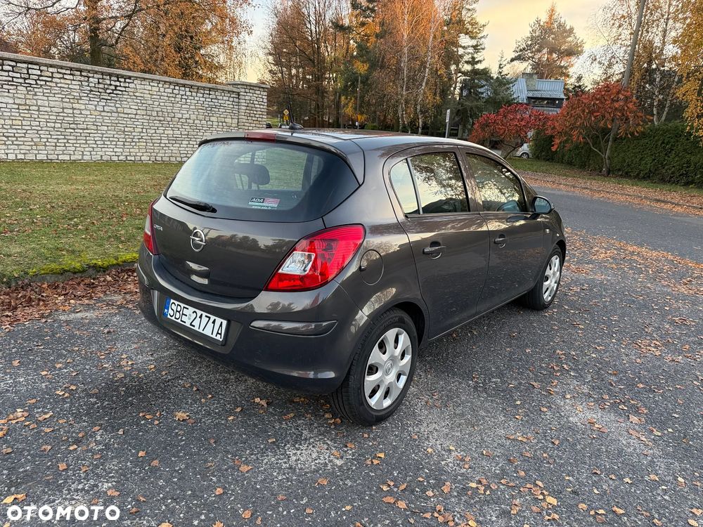 Opel Corsa 1.2 16V Cosmo - 20