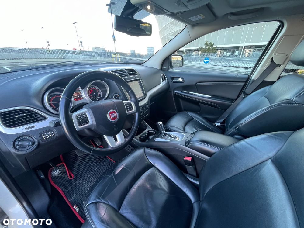 Fiat Freemont 2.0 Multijet Black Code AWD - 16