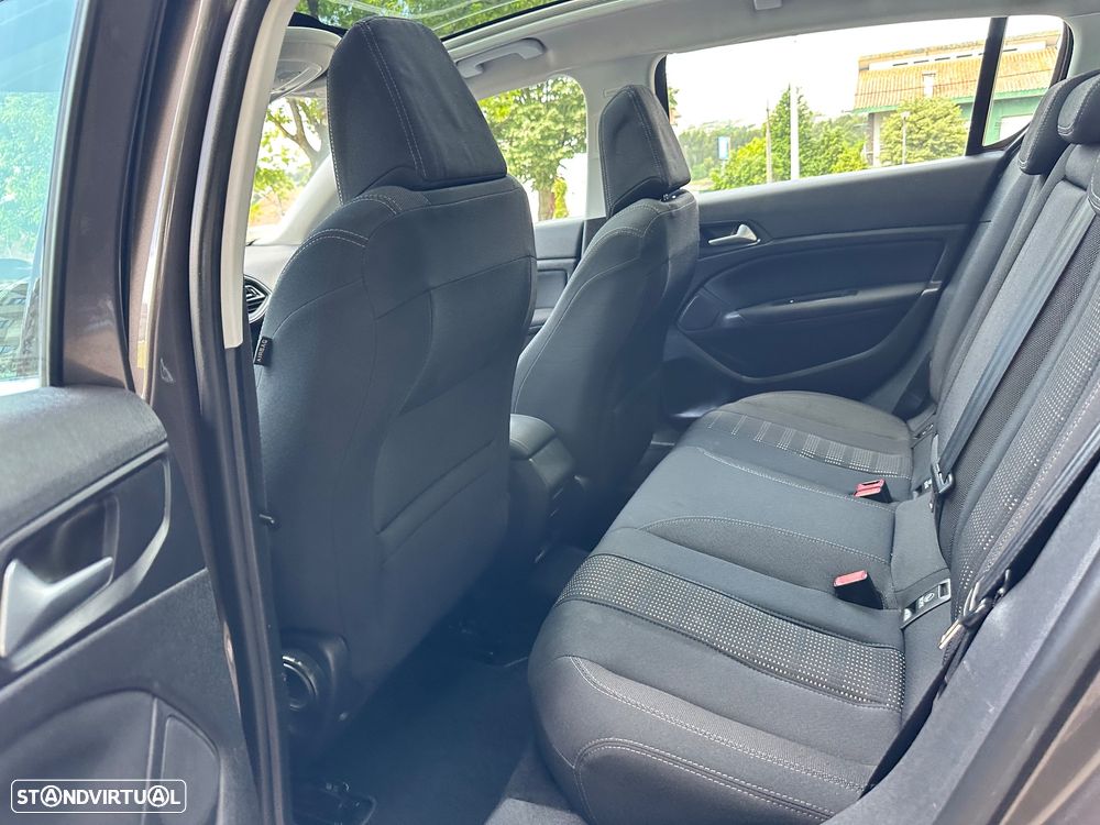 Peugeot 308 BlueHDi FAP 120 EAT6 Stop & Start Allure - 24