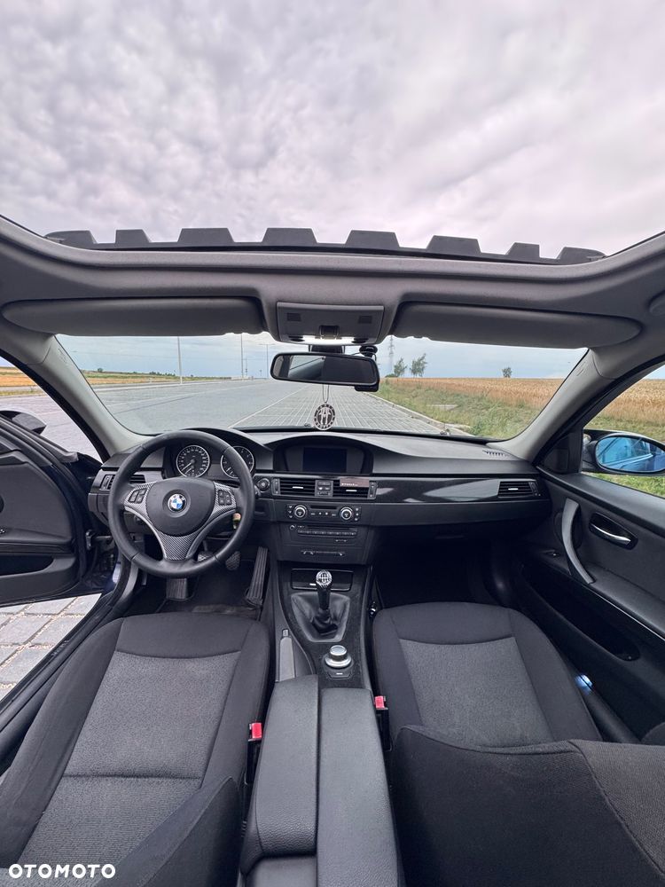 BMW Seria 3 - 25