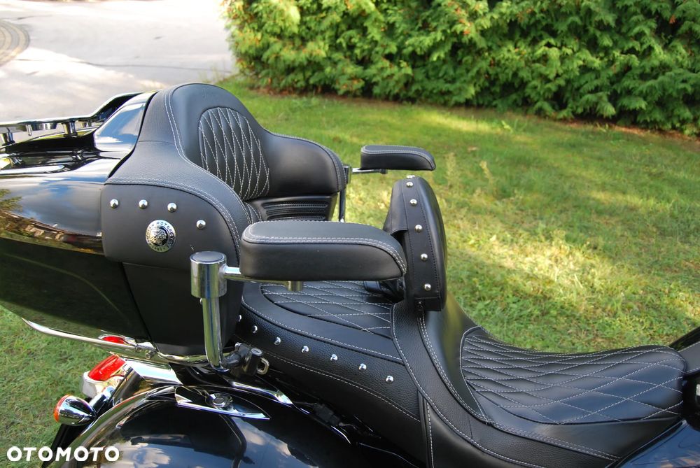 Indian Roadmaster - 10