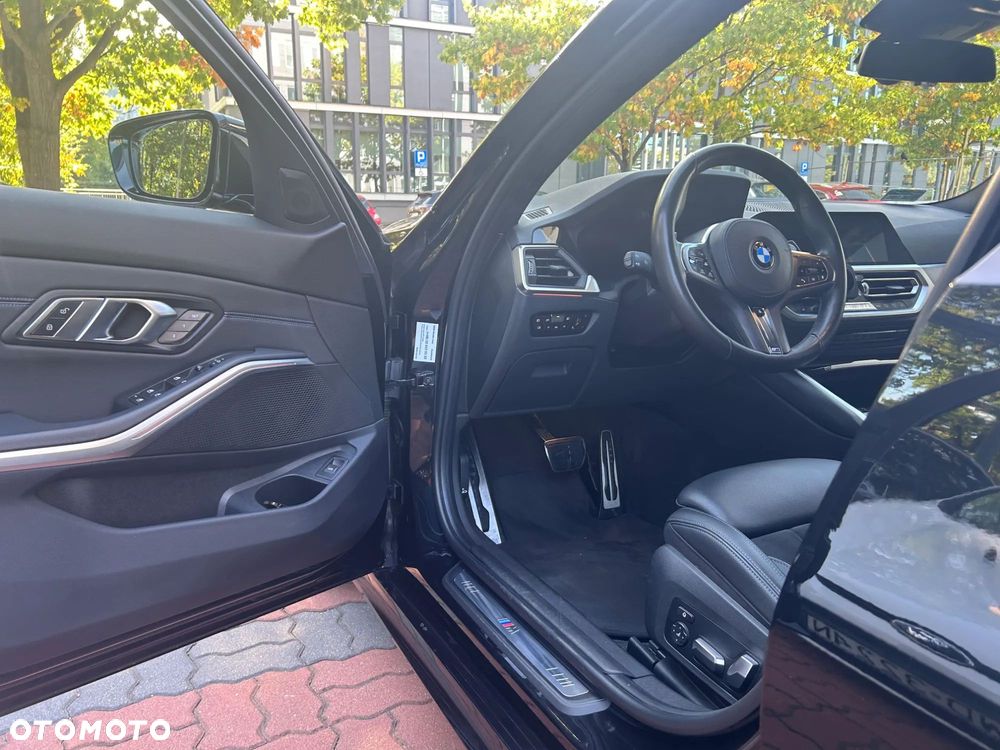 BMW Seria 3 330i xDrive M Sport sport - 16