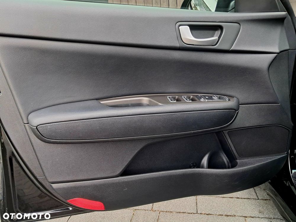 Kia Optima 1.6 T-GDI M DCT - 24