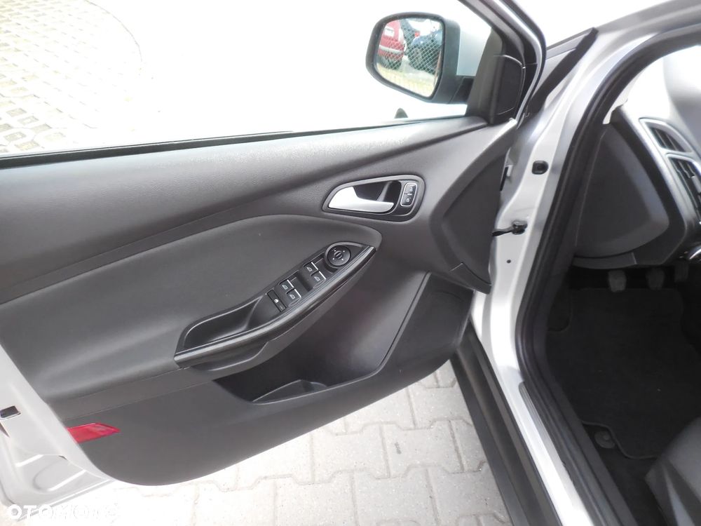 Ford Focus - 14