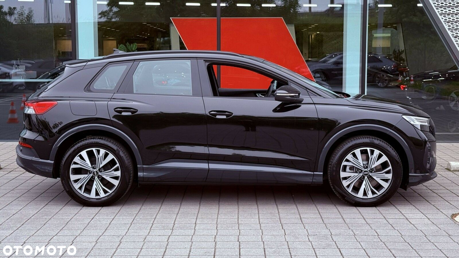 Audi Q4 e-tron - 14