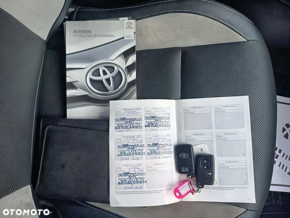 Toyota Avensis 1.8 Premium - 39