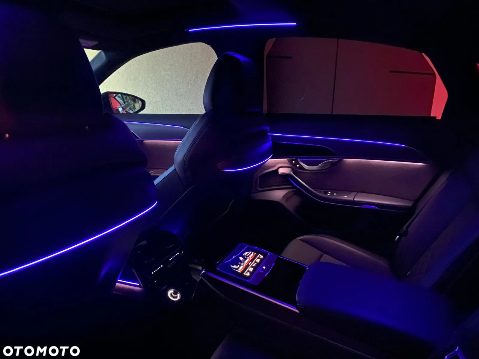 Audi A8 - 15