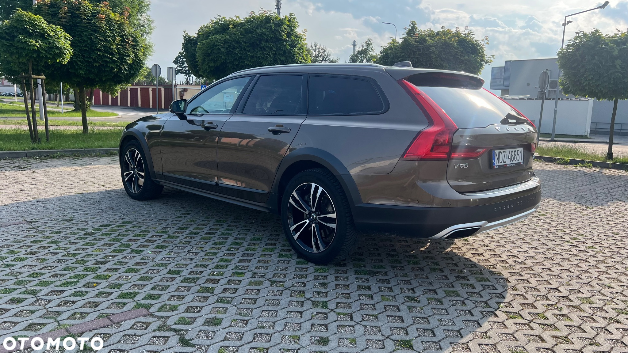 Volvo V90 Cross Country T5 AWD - 4