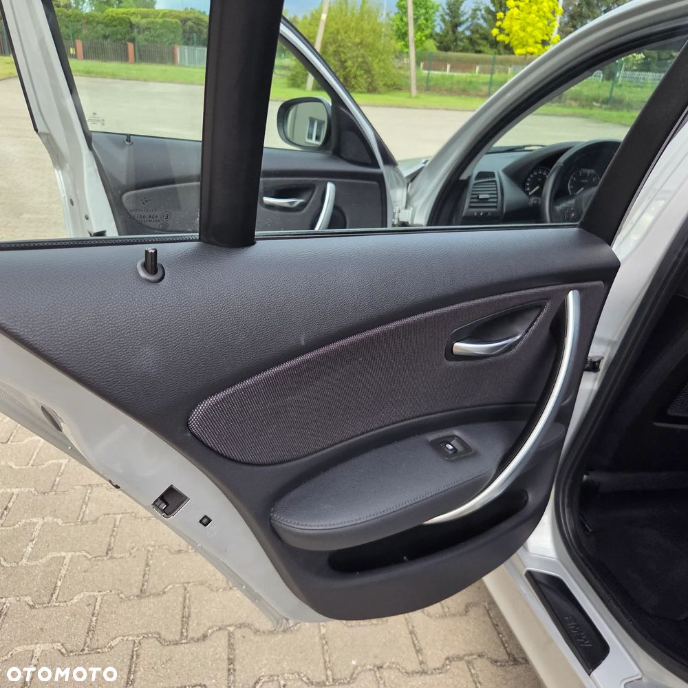 BMW Seria 1 - 18