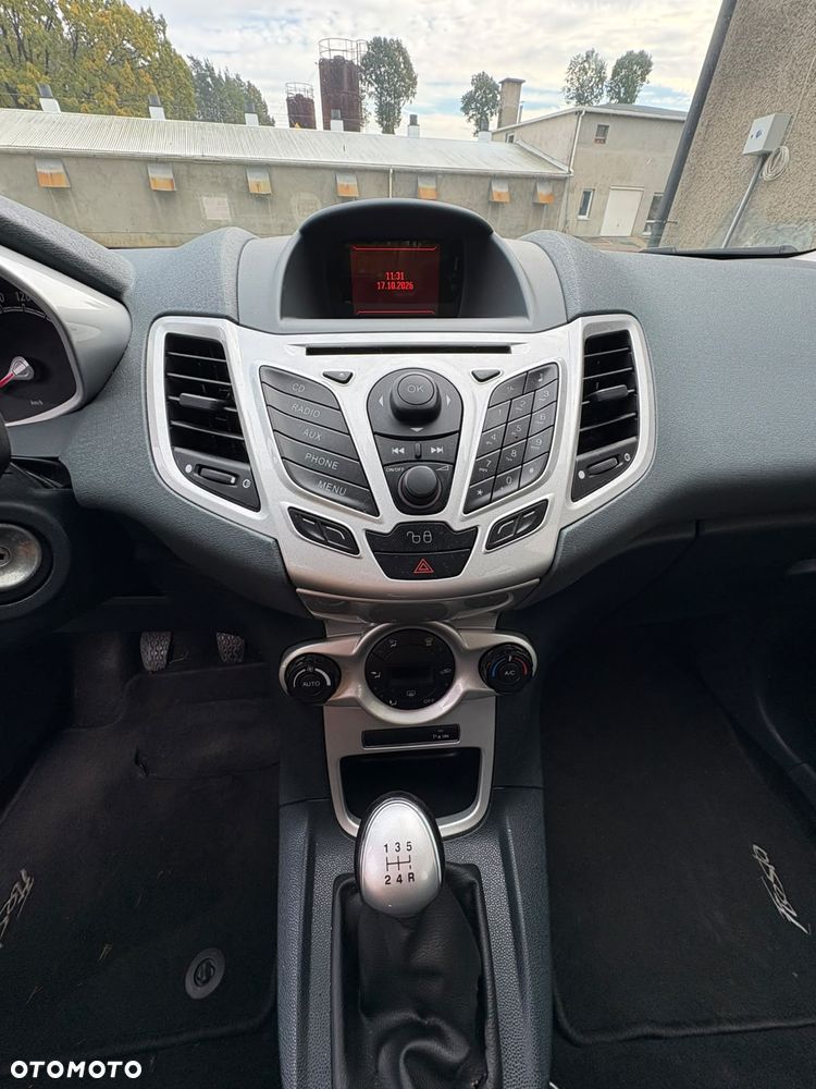 Ford Fiesta 1.4 Trend - 15