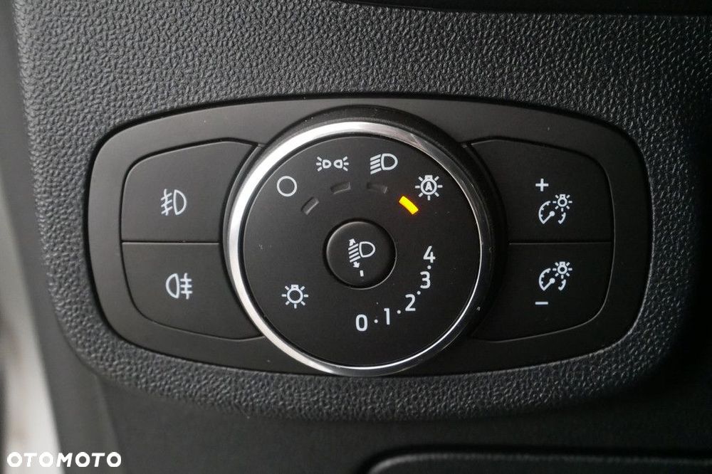 Ford Fiesta 1.0 EcoBoost Titanium - 24