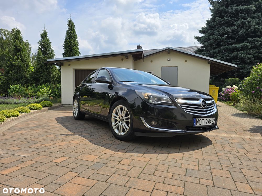 Opel Insignia - 1