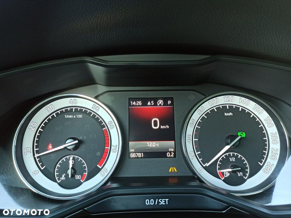 Skoda Superb 1.8 TSI L&K DSG - 20