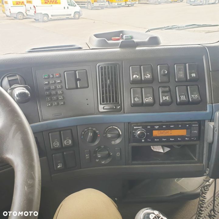 Volvo FH 12 6x4 - 4