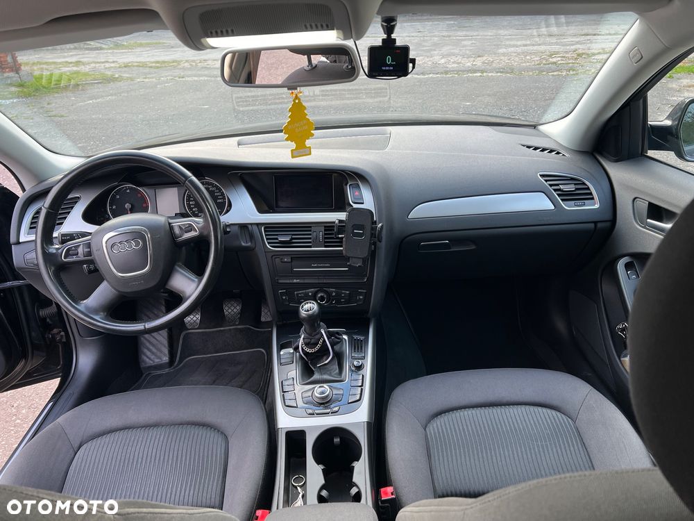Audi A4 Avant 2.0 TDI - 13