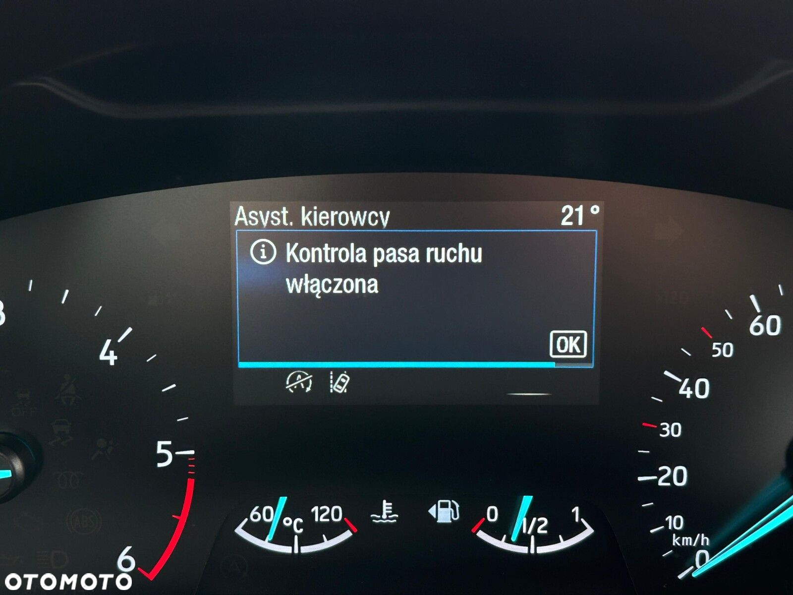 Ford Focus 2.0 EcoBlue Titanium - 26
