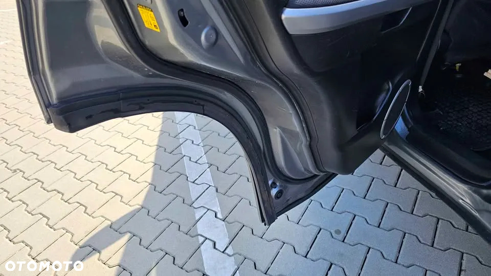 Suzuki Grand Vitara 2.0 - 13