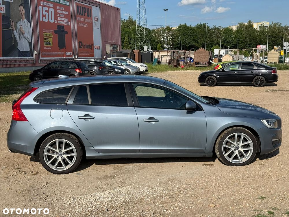 Volvo V60 D2 Drive-E Momentum - 10