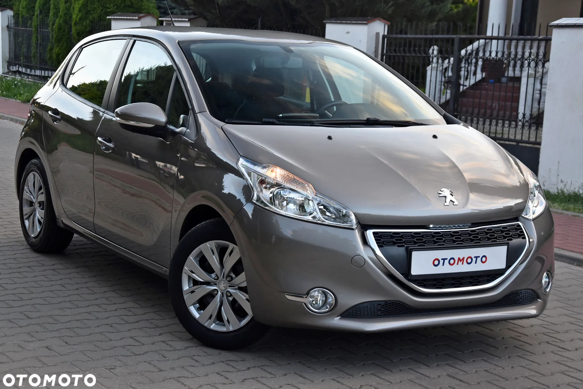 Peugeot 208 HDi 68 Like - 27