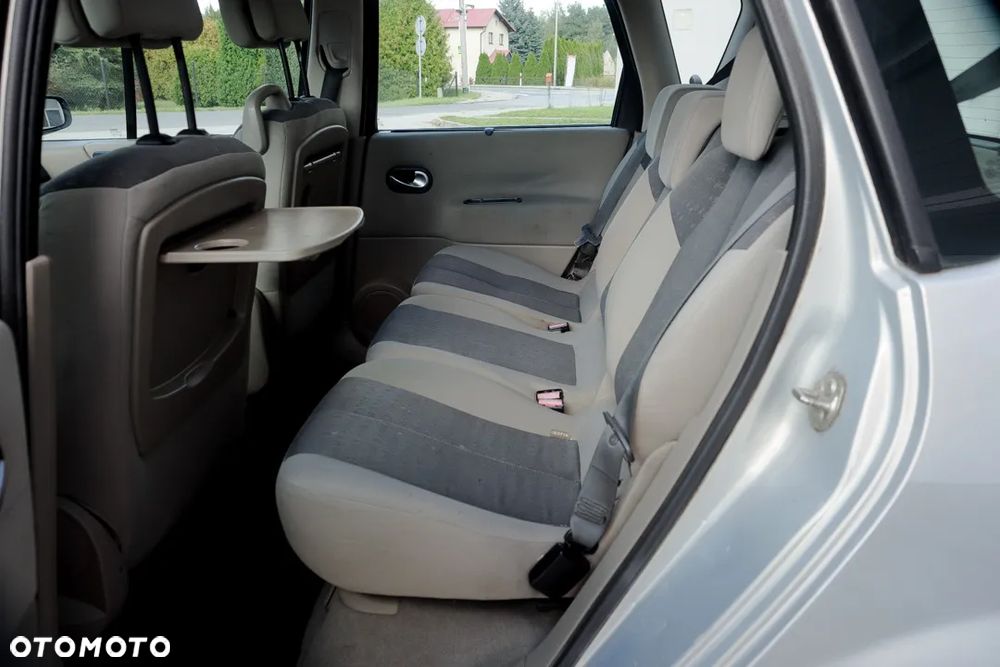 Renault Scenic 1.6 16V Authentique - 18