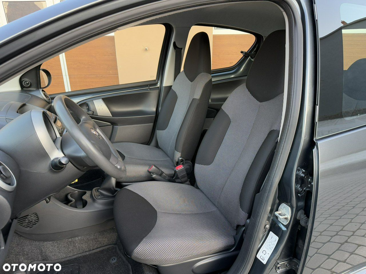 Toyota Aygo Cool - 12