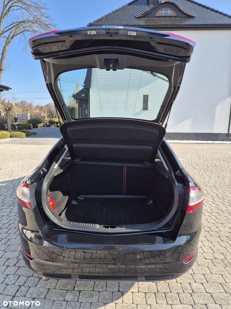 Ford Mondeo 2.0 TDCi Titanium - 12