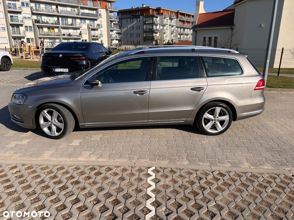 Volkswagen Passat 2.0 Blue TDI SCR Highline - 3