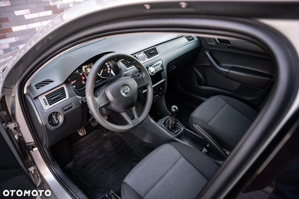 Skoda RAPID 1.2 TSI Active - 9