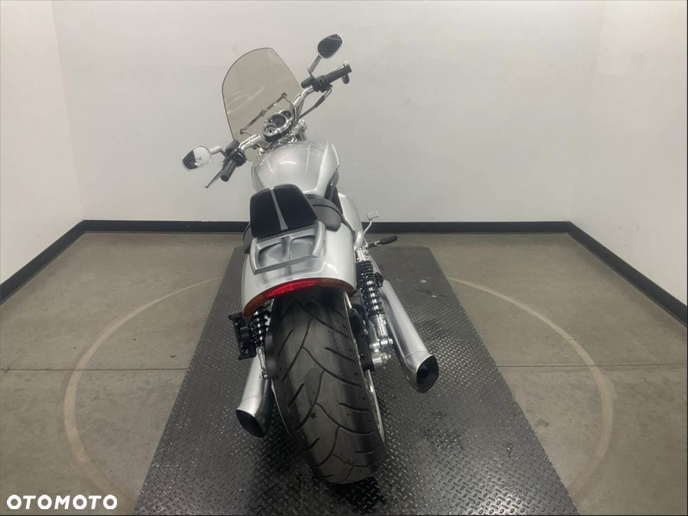 Harley-Davidson V-Rod Muscle - 4
