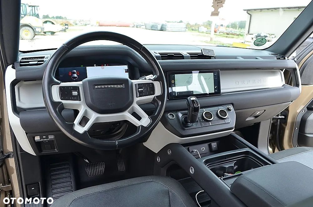 Land Rover Defender 2.0 D240 S - 21