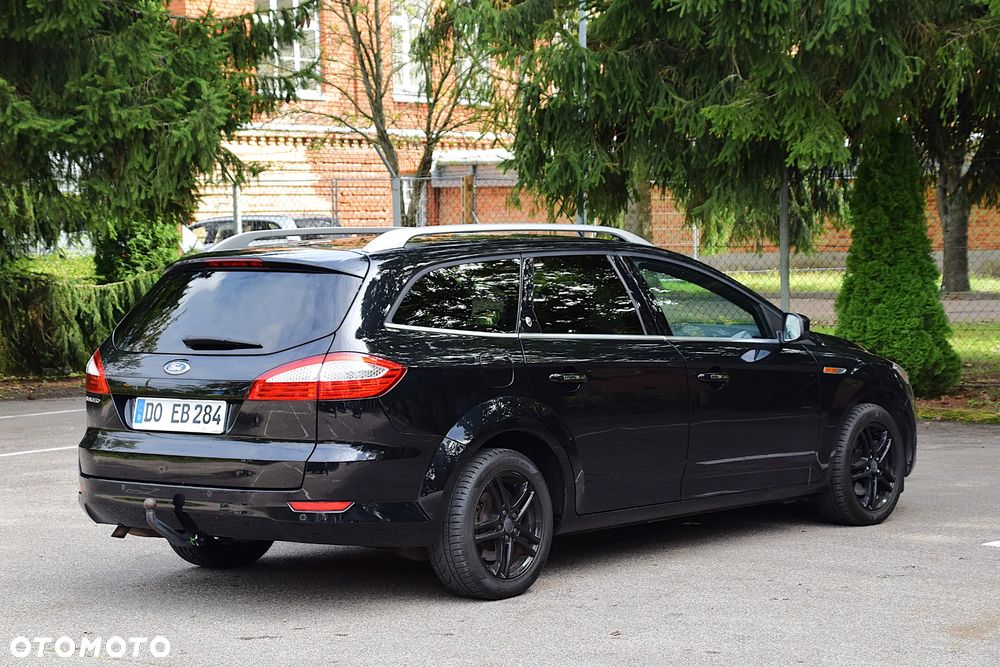 Ford Mondeo 2.0 Ghia X - 24