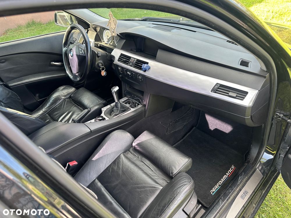 BMW Seria 5 525i - 12